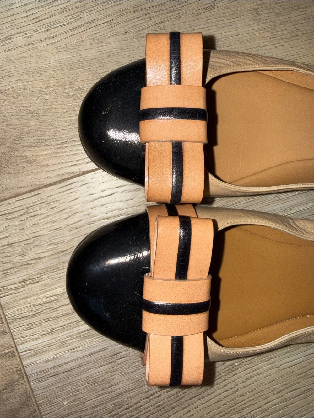 Fendi Two-Tone Beige and Black Leather Ballet Flats with Bow 40.5 - Picture 9 of 9